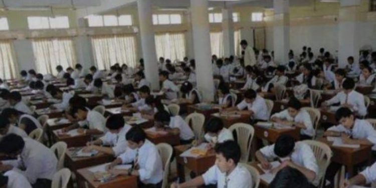 Lahore Govt School Student, Son of Vegetable Seller, Shines with 3rd Position in Matric Board