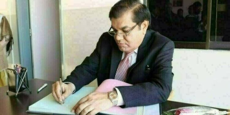 Mian Zahid slams increase in oil and gas prices