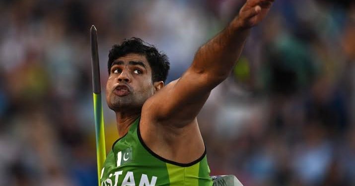 Olympic Hero Arshad Nadeem Undergoes Leg Surgery in England