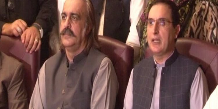 PTI presents ‘message of unity’, warns against toppling KP govt