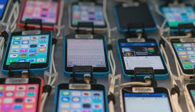Pakistan Assembles 12.05 Million Mobile Phones Locally in Five Months