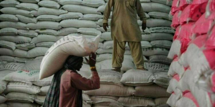 Pakistan believed to have received no offers in 50,000 T sugar tender, traders say