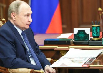 Russia's high military recruitment bonuses are straining its economy