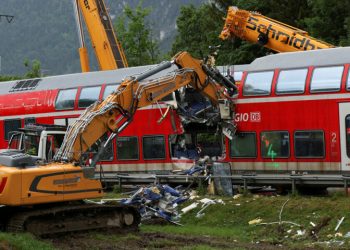 Several killed in train crash in Germany, media say