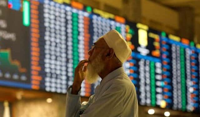 Stock Market Sets New Record – Index Surpasses 135,000-Point Mark