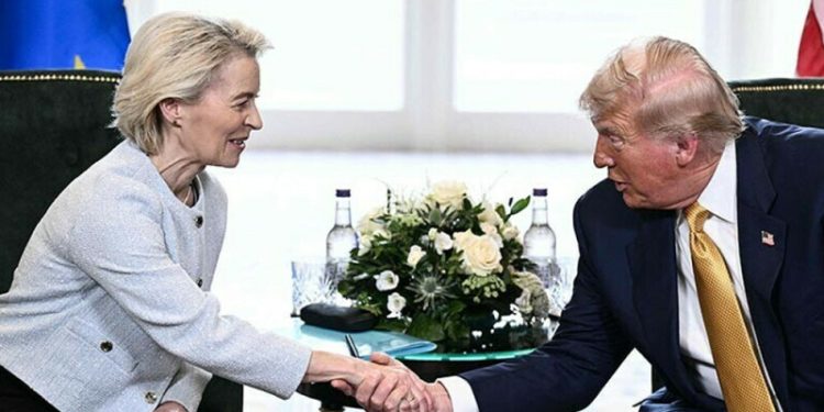 Trump, EU chief strike trade deal in transatlantic standoff