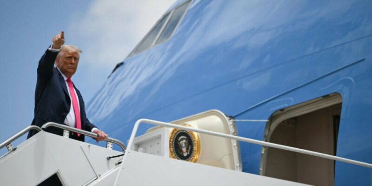 Trump says Indonesia to face 19% tariff under trade deal