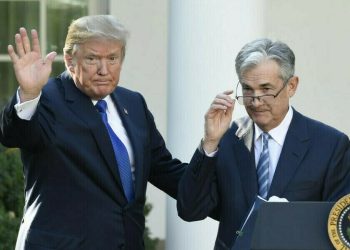 Trump visits Fed headquarters