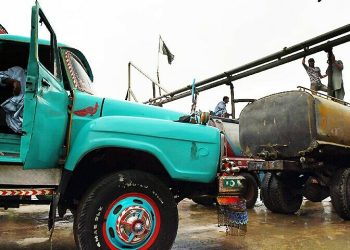 Karachi couple killed by dumper as fatalities involving heavy vehicles continue