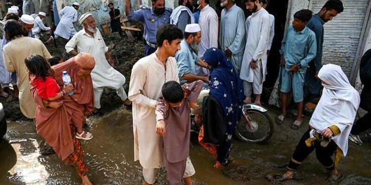 Balochistan sends supplies to flood victims in GB, KP