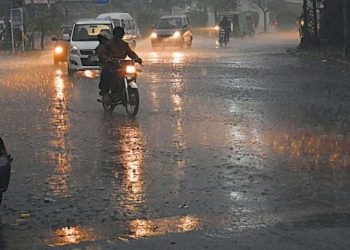 8 more killed in DI Khan as rains continue to batter KP, taking province’s death toll to 406