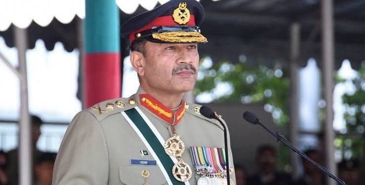 Azerbaijan Awards COAS Asim Munir with Prestigious Patriotic W@r Medal