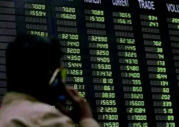 Buying returns to bourse, KSE-100 gains over 300 points in early trade