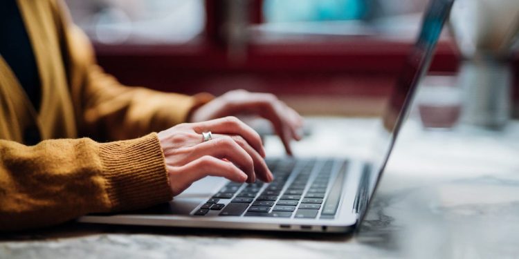 Can you trust AI to keep your secrets? Probably not, lawyers say.