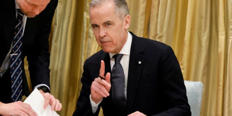 Canadian Prime Minister Carney arrives in Kyiv