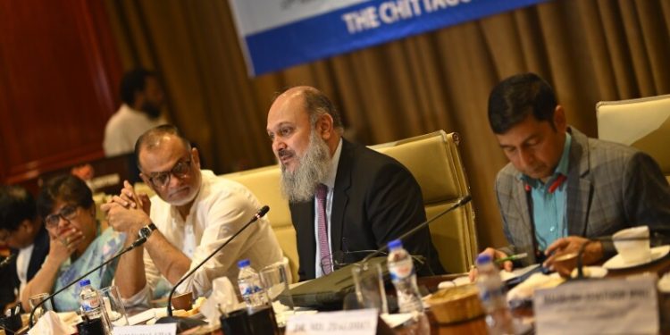 Direct flights, shipping routes proposed to strengthen Pakistan-Bangladesh ties - Business & Finance