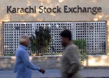 Index slips on flood warnings, rollover jitters