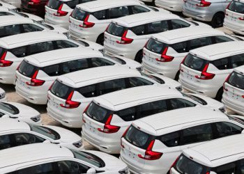 Indian automakers say ethanol fuel hurts mileage but is safe, as motorists complain - Markets