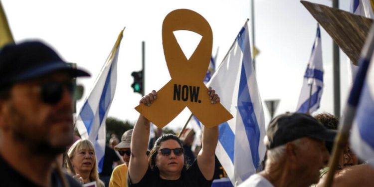 Israelis rally nationwide calling for end to Gaza war, hostage deal