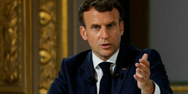 Macron suggests Geneva hosts Putin-Zelensky summit