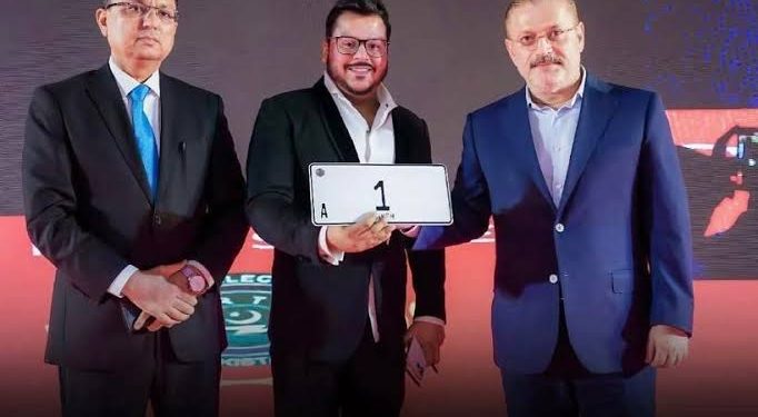 Man Who Bought Pakistan’s Most Expensive Vehicle Number Plate Worth Rs. 10 Crore, Dies of Cancer