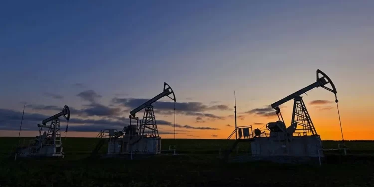 Oil prices little changed as market awaits impact of US tariffs on India