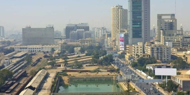 Over 350,000 registered businesses in Karachi: creation of district chambers emphasised