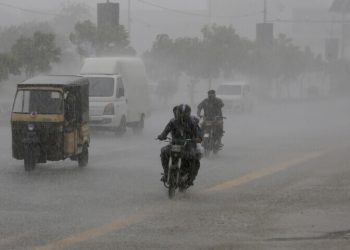 Unending misery for many Karachiites as city receives rain for second day