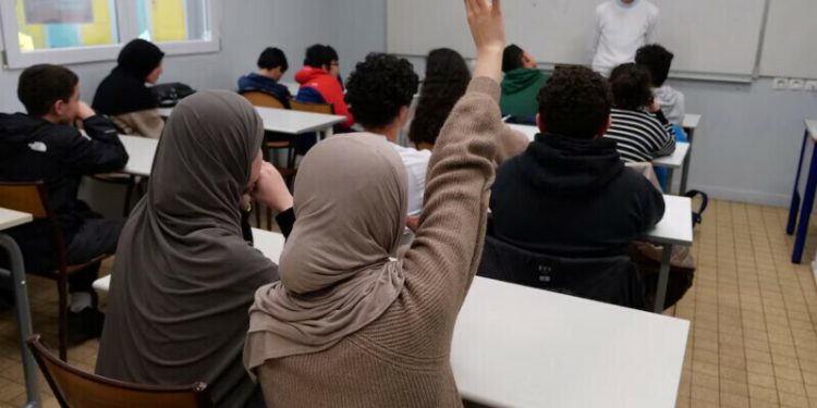 Programmes with low enrolments to be discontinued in KP govt colleges