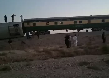 Dozen hurt in blast targeting Jaffar Express in Balochistan’s Mastung