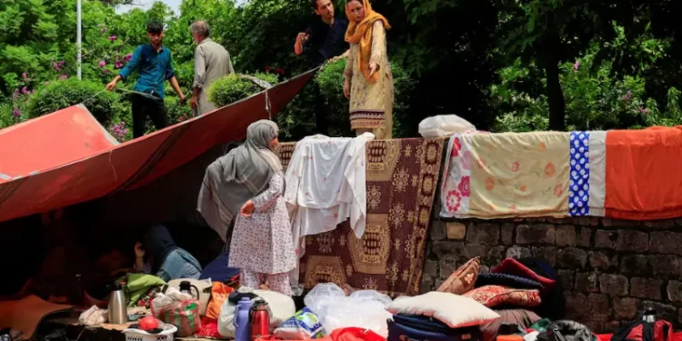 Govt plans to shut down 16 Afghan refugee camps amid ongoing repatriation