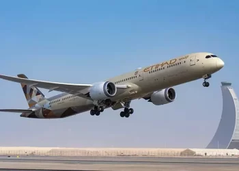 Etihad Airways resumes flights to Peshawar after a decade: aviation authority