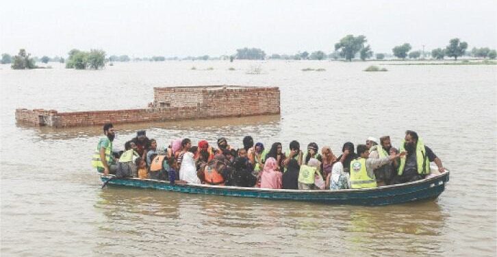 Swollen rivers continue to threaten Multan