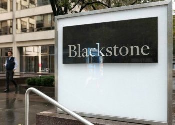 Blackstone buys $819 million trophy Paris office