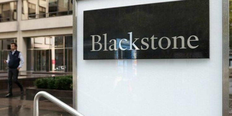 Blackstone buys $819 million trophy Paris office
