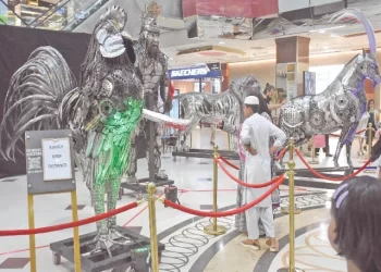 sculptures made of metal scrap on display at a mall in islamabad photo online