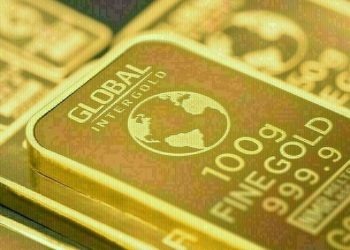 Gold sets new all-time high in Pakistan as global rates rise