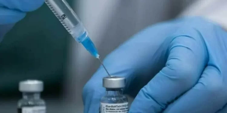 Govt gives $30 billion export target to pharma industry, pushes for local vaccine manufacturing