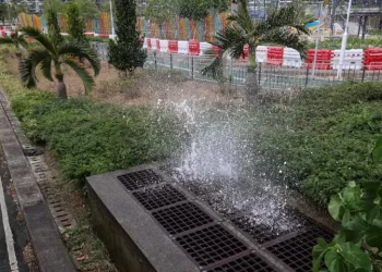 Hong Kong shuts down ahead of world’s biggest typhoon this year