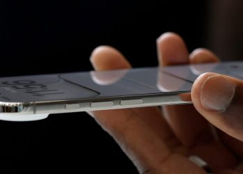 I know God is real because the iPhone Air is finally here