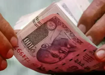 India benchmark bonds fall on supply reshuffle before RBI policy