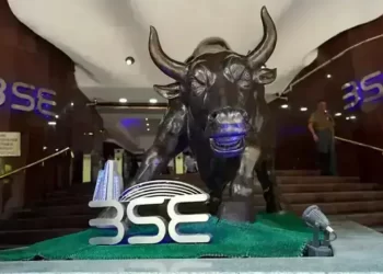 India’s stock benchmarks edge lower ahead of Fed decision; IT drags