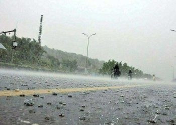 Monsoon havoc: CM and mayor draw ire of small traders - Pakistan