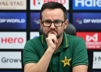 Pakistan’s Coach Mike Hesson’s Important Message for Players Ahead of Clash Against India