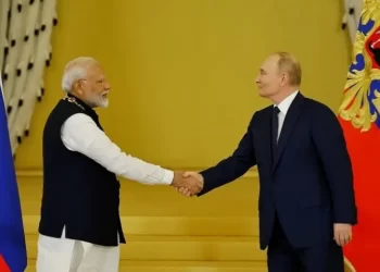 Putin, Modi hail friendly ties amid Trump pressure