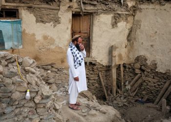 Rescuers in Afghanistan race to reach remote quake-hit mountain villages