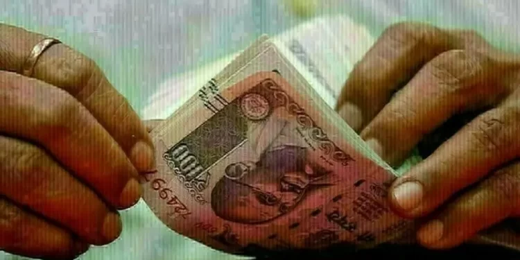 Rupee drifts on two-sided corporate flows, forward premiums steady
