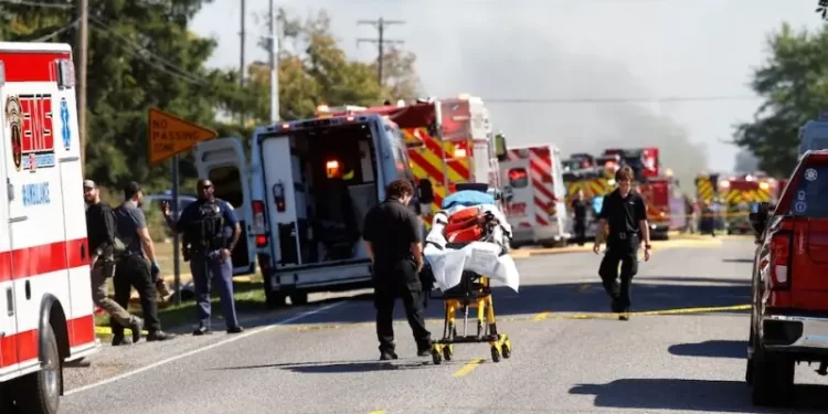 Shooter kills at least four, wounds eight at Michigan church