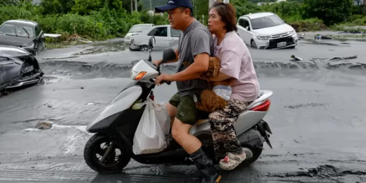 Super Typhoon Ragasa kills 14 in eastern Taiwan, with 129 missing