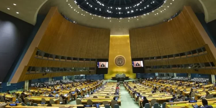 UN overwhelmingly endorses declaration on two-state solution for Palestinians, Israel